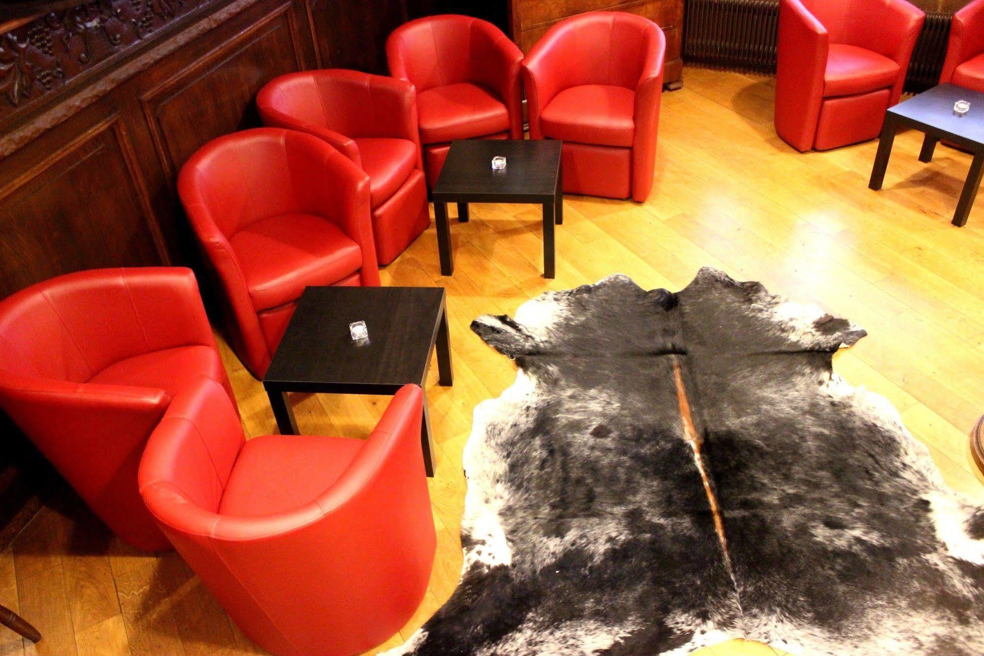 A La Maison Rouge Hotel & Restaurant Barr Esterno foto